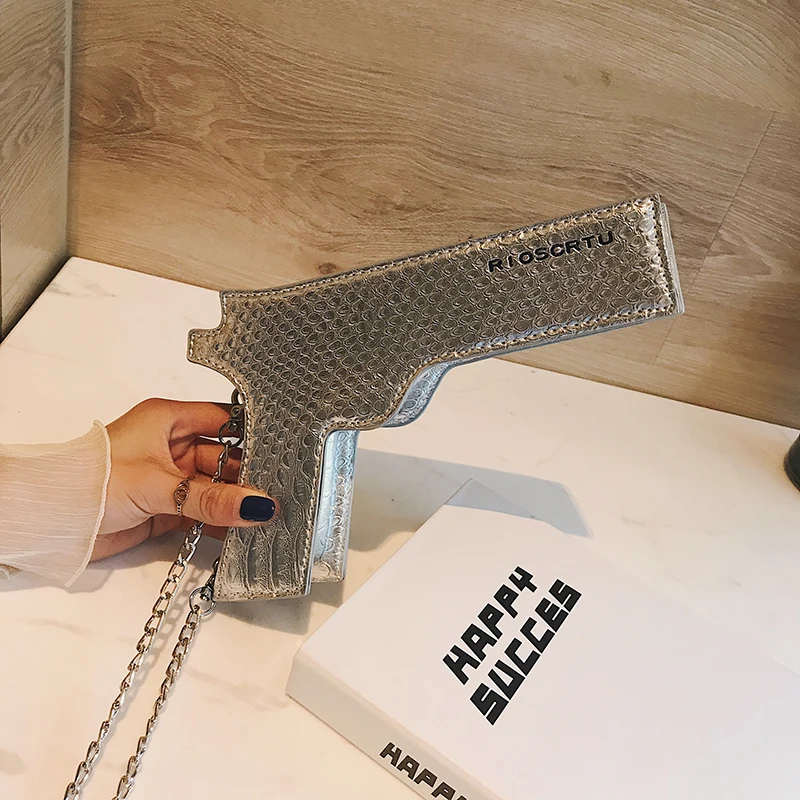 2020 yeni moda silah tasarım kadın çanta tabancası şekilli çanta serin küçük askılı çanta PU deri Crossbody çanta bayanlar omuzdan askili çanta