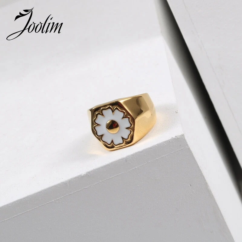 

Joolim Jewelry High End PVD Wholesale No Fade Fashionable Hip-hop Enamel Daisy Stainless Steel Ring for Women