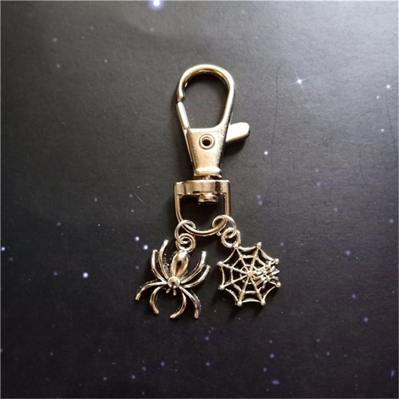 Spider Keychain, Insect Jewellery,Spider Web Keychain Bug Lover, Creepy Crawly Keychain,Spider Web Pendant, Gothic Jewelry