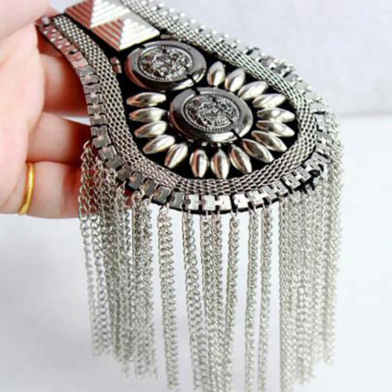 British Style Brooch Small Suit Shoulder Strap Multi Tassel Rivet Epaulet Epaulette Shirt Singer Compere Stage Jewelry