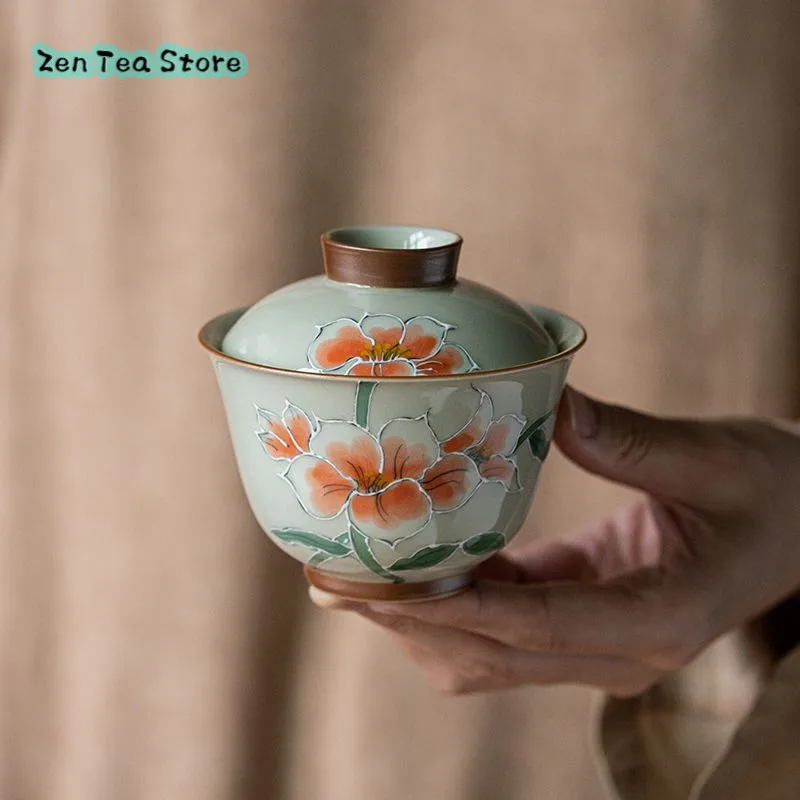 Hand-painted Embossed Flower Cover Bowl Two Tea Cups Single Ceramic Tea Bowl With Cover For Home Tea Steaming