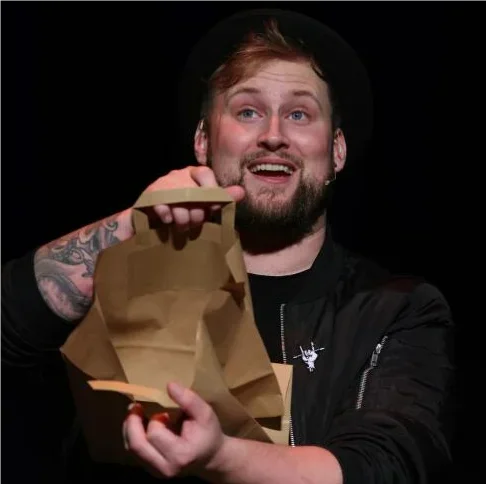 ハリ・ハリントン・アカデミー 2023 年 11 月 23 日 - マジック トリック