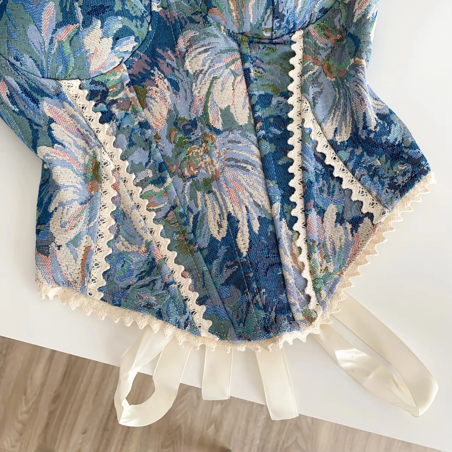 Damen Vintage Blumen-Korsett-Bustier-Top mit abnehmbaren Netzärmeln, Spitzenbesatz und Rückenband, Y2K Party Damen Crop Tops – Detail 3