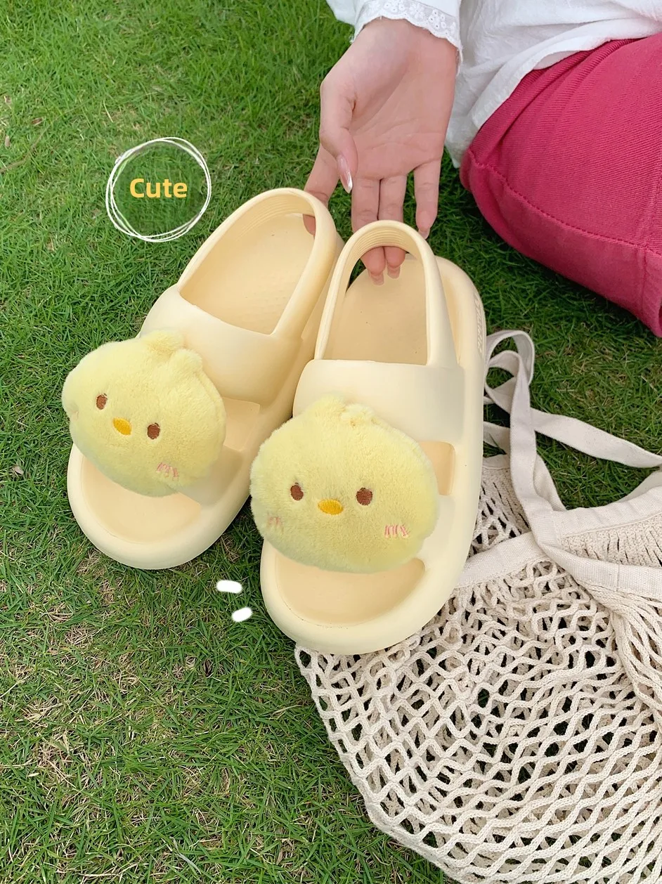 

Cute Little Yellow Duck Student Sandals Women's Summer Teenager Heart Outdoor Wear Anti-slip Beach Shoes Casual Style Flat Bo...