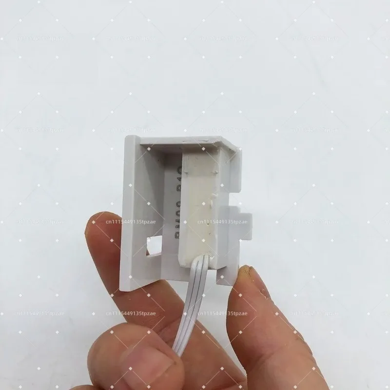 3-Wire Induction Accessory Reset & Magnetic Door Detection Fitting For Cooling Storage Devices view 3
