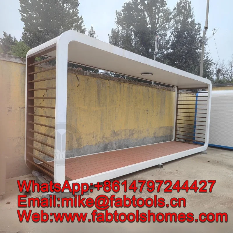 Low Cost Prefab Cabin Steel Container House with Sandwich Panel for Hotel Accommodation and Apple Cabin Use