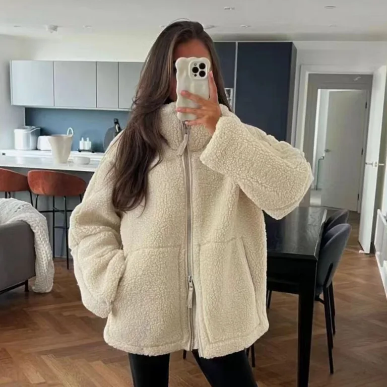 

Coats Women Lamb Wool Coat Turtleneck Full Sleeve Thick Warm Solid Zipper Pockets Elegant Splice Autumn Winter Jackets