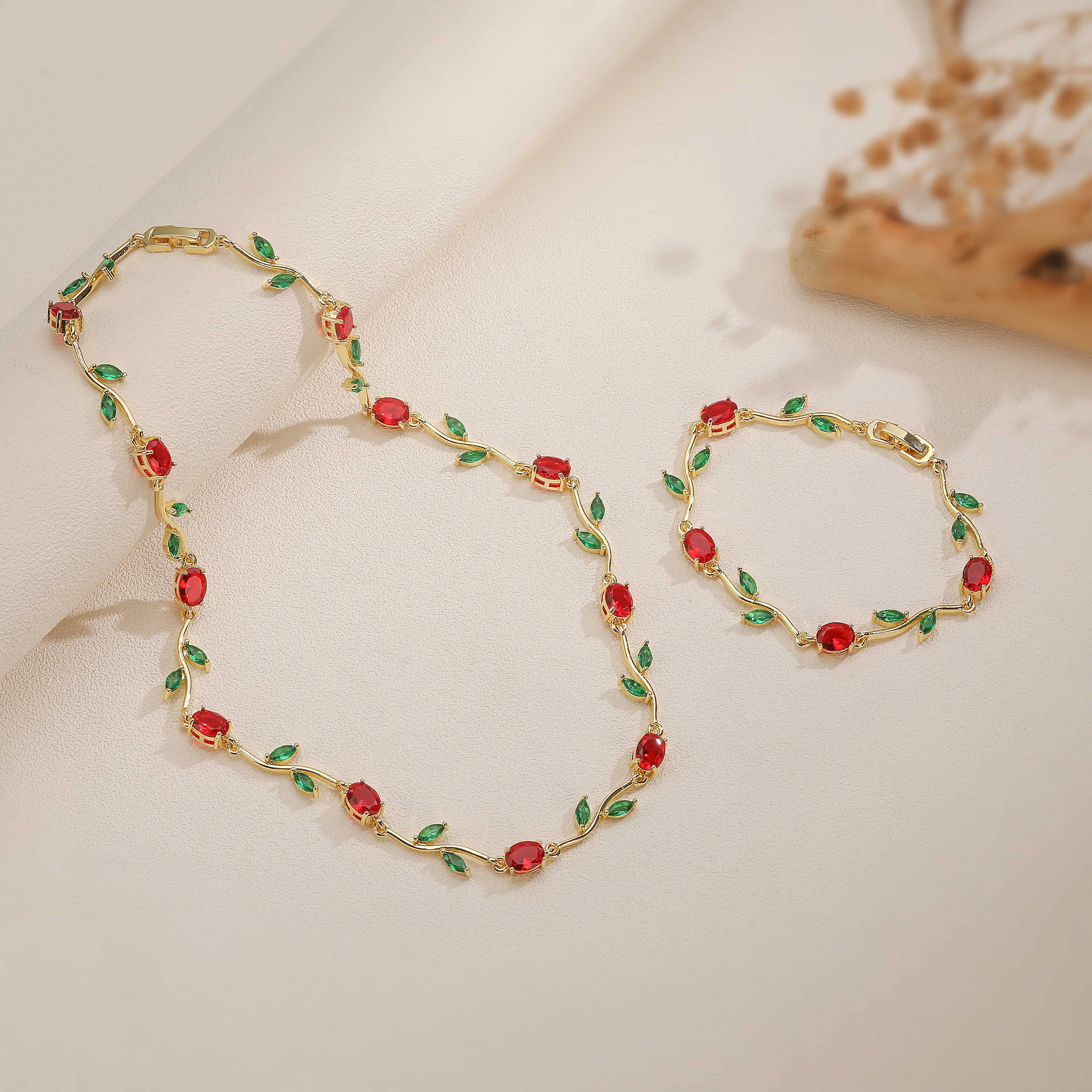 HECHENG, French Sweet Romantic Tulip Jewelry Set Bracelet Necklace Women's Banquet Copper Metal Jewelry 1 Piece - Detail 1