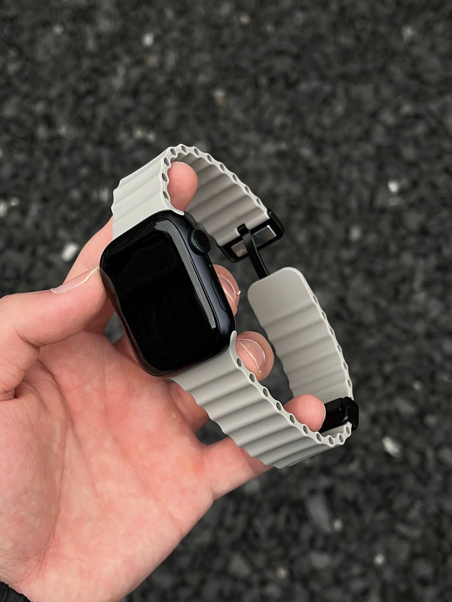 Magnetic Buckle Strap for Apple Watch Band 49mm 45mm 44mm 40mm 41mm 42mm Silicone Bracelet IWatch Series 10 7 6 Se 8 9 Ultra 2