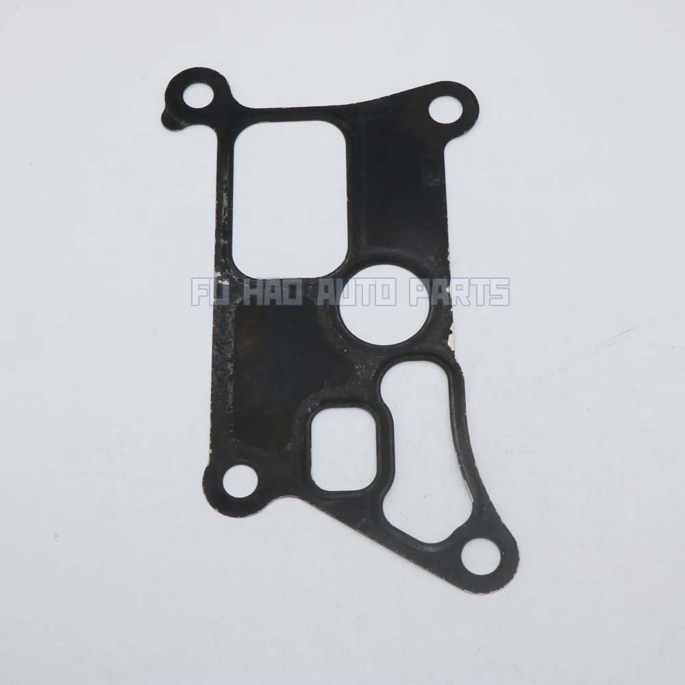18712-RAA-A00 Junta de cámara de paso EGR Carcasa de montaje de válvula de salida de agua refrigerante del motor para Honda Accord 2.4L 3.0L 03-07