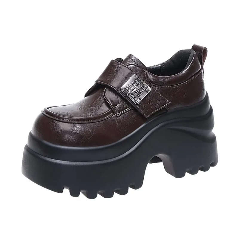 

НОВЫЕ повседневные кожаные туфли на каблуке 9 см с пряжкой, осень 2023, женские массивные кроссовки, удобные туфли-лодочки, женская прогулочная обувь на высокой платформе