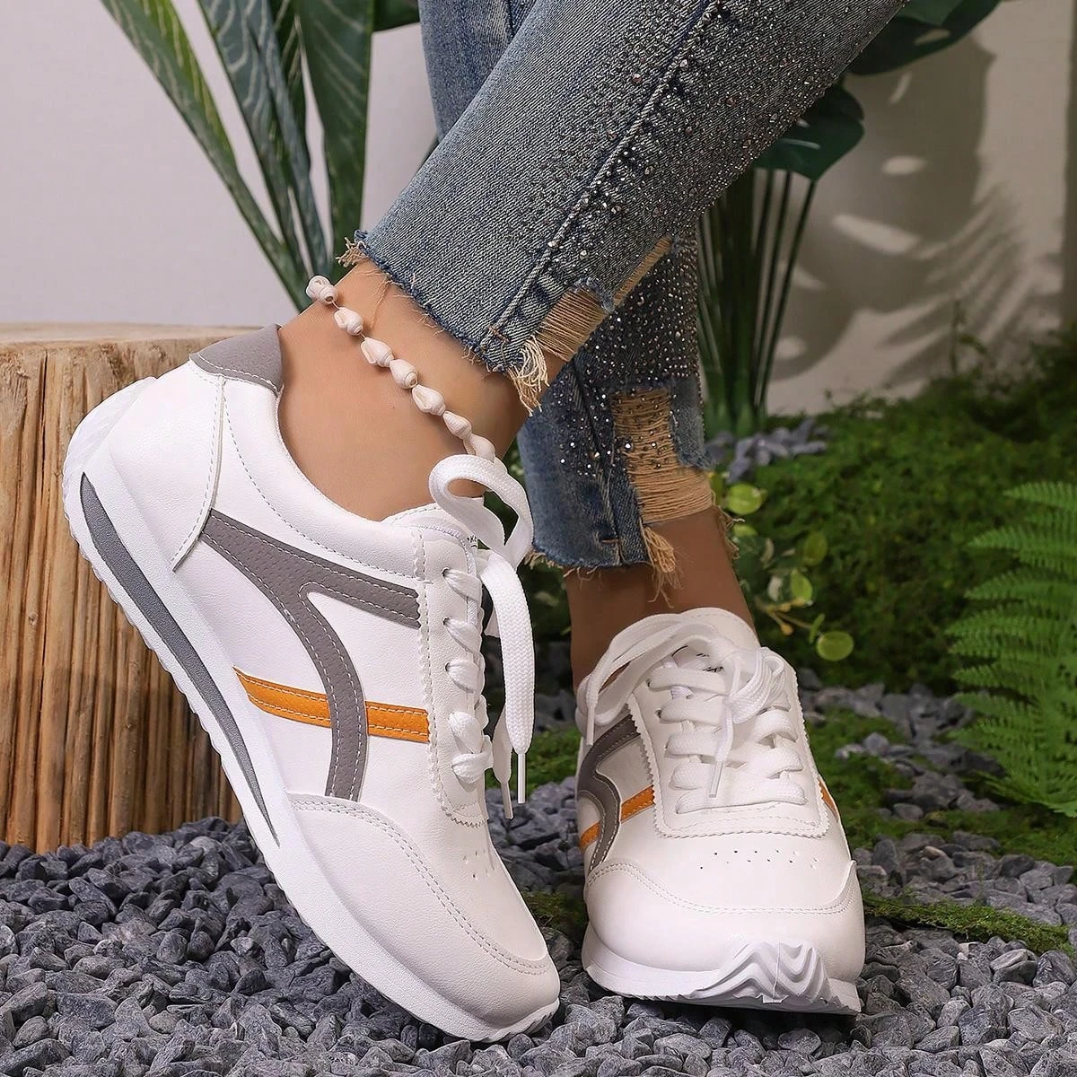 Women Sneakers New Fashion Comfort Sneakers Women All-match Lightweight Casual Running Shoes for Women Outdoor Designer Shoes