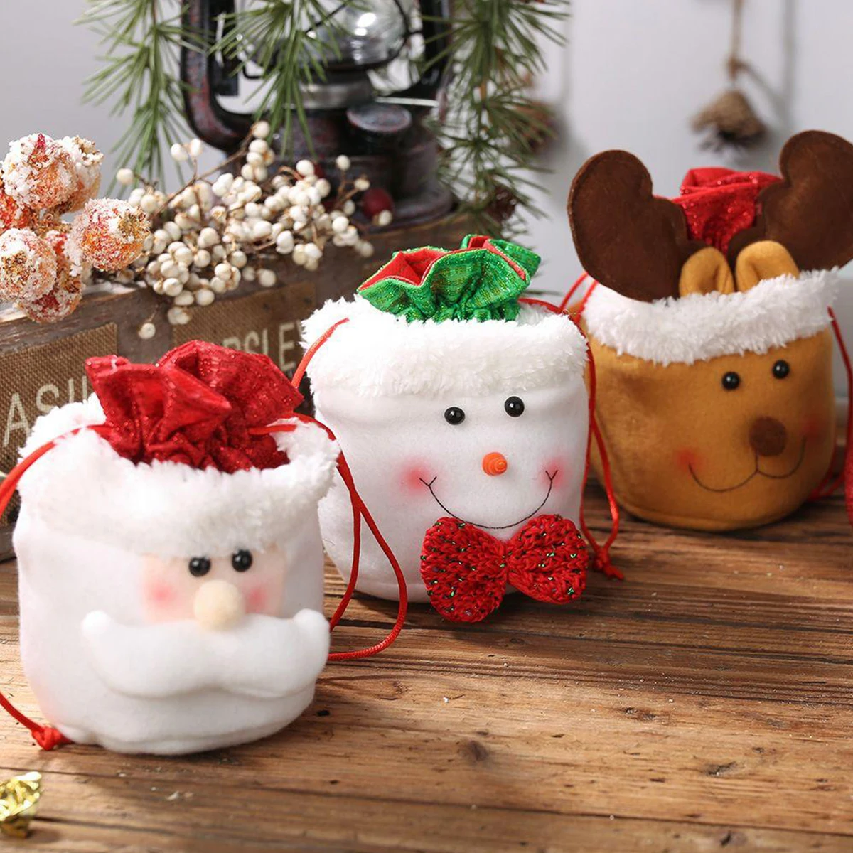 

1Pcs Festive Drawstring Pouches Christmas Gift Bags Adorned Designs, for Holding Apples Candies Holiday Presents
