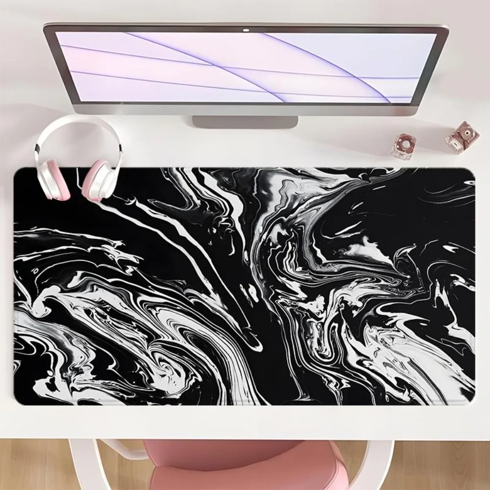 

Абстрактный черно-белый коврик для мыши в стиле флюид-арт, большой, с нескользящей резиновой основой, прошитыми краями, игровой настольный коврик для дома и офиса