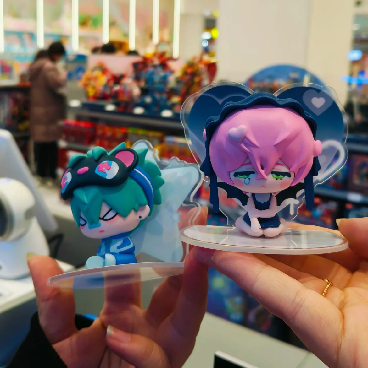 本物のエイリアンステージフリーステージシリーズブラインドボックスフィギュアアクセサリートレンディなおもちゃミニ人形かわいいイワンペンダント神秘的なボックスギフト