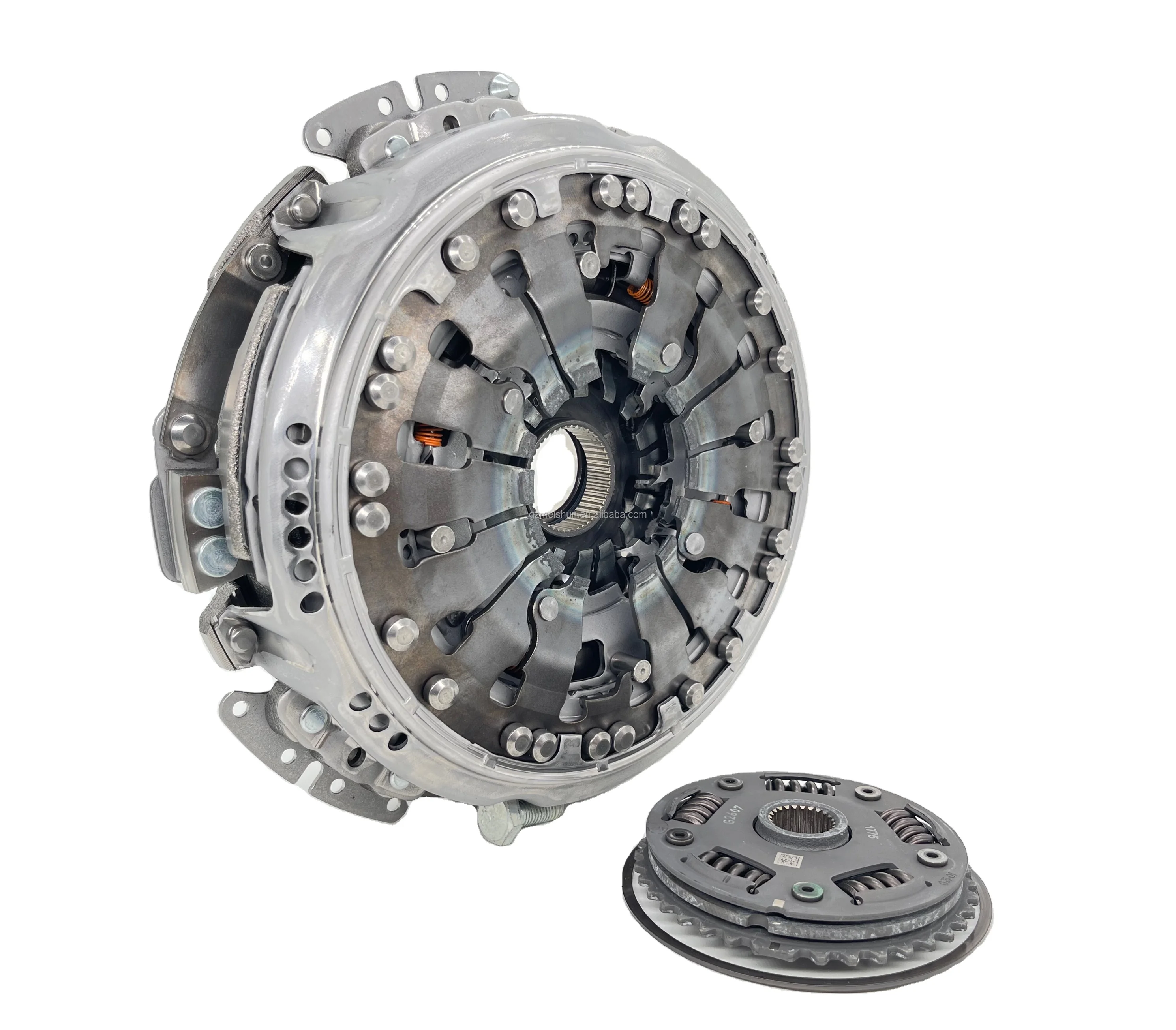 The single clutch from the original factory LUK is suitable for the VW Audi genuine new second generation 0AM DQ200 clutch body