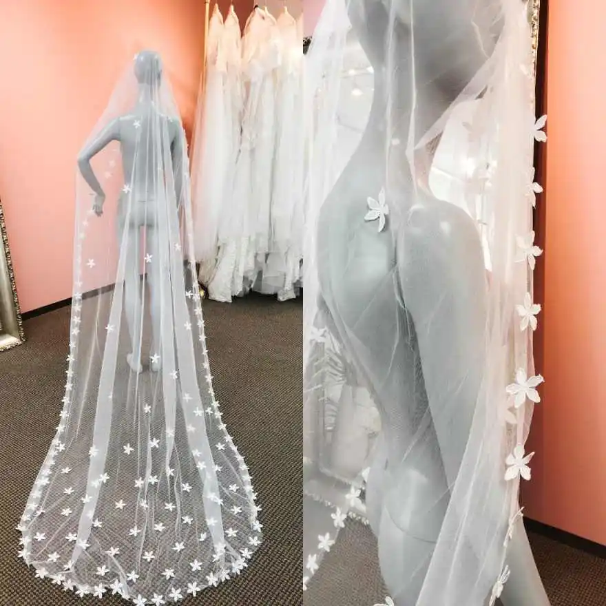 velo-de-novia-elegante-con-flores-de-una-sola-capa-largo-estilo-capilla-con-apliques-en-el-borde-y-peineta-accesorios-nupciales-personalizados