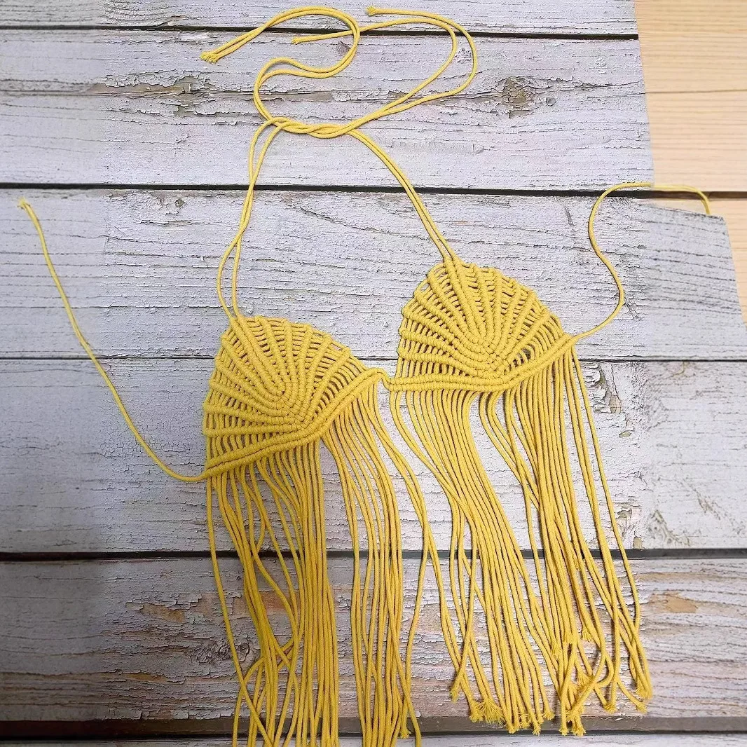 

Bohemian Crochet Shell Corset Bra Top 2025 Summer Women's Bikini Tassel Halter Lace-up Camis Beach Vacation Cover Up