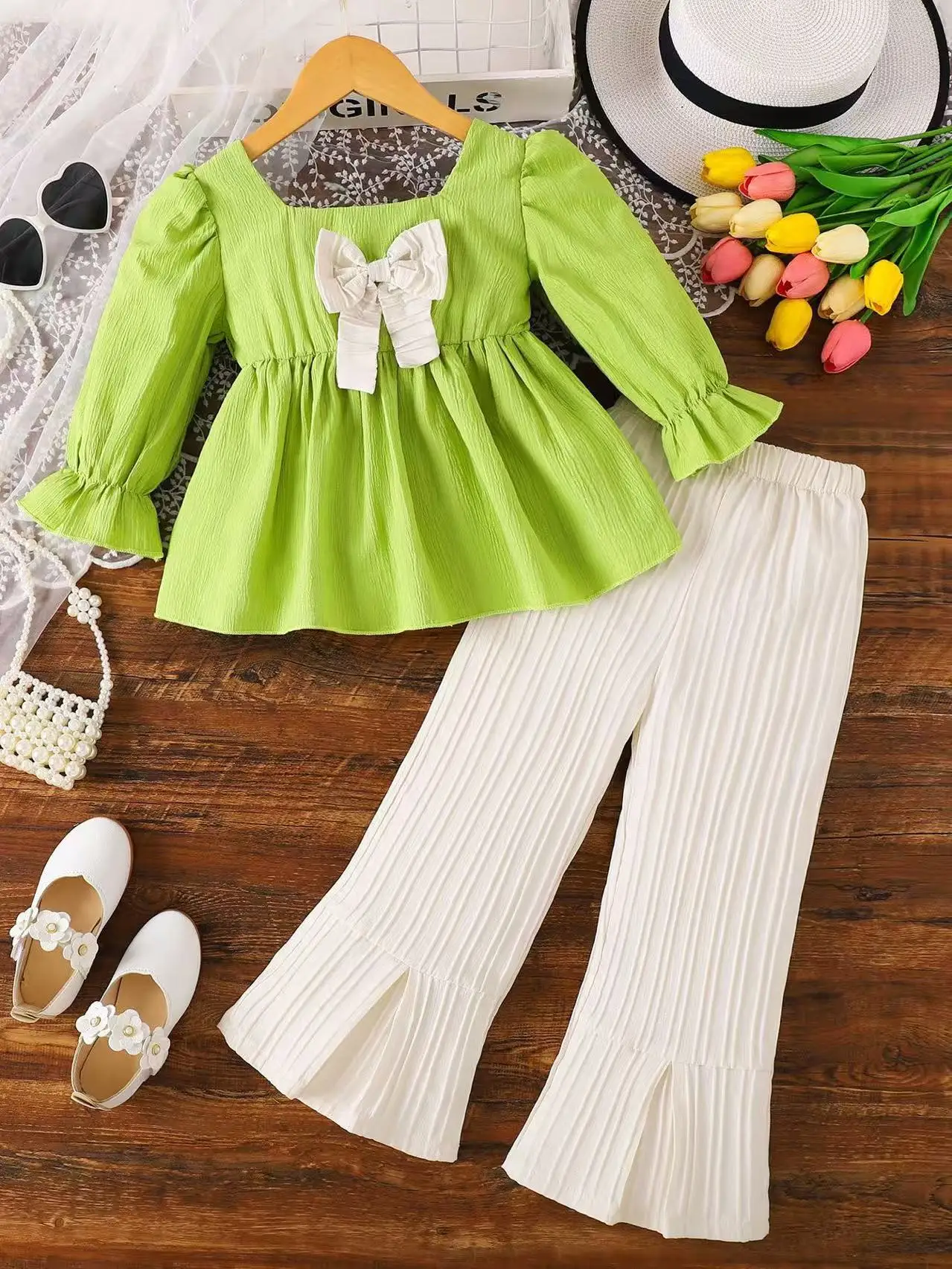 

Kids Girls Two Piece Fruit Green Square Neck Top Bowknot Pleated Hem Flared Trousers Kids' Suit 100-140cm