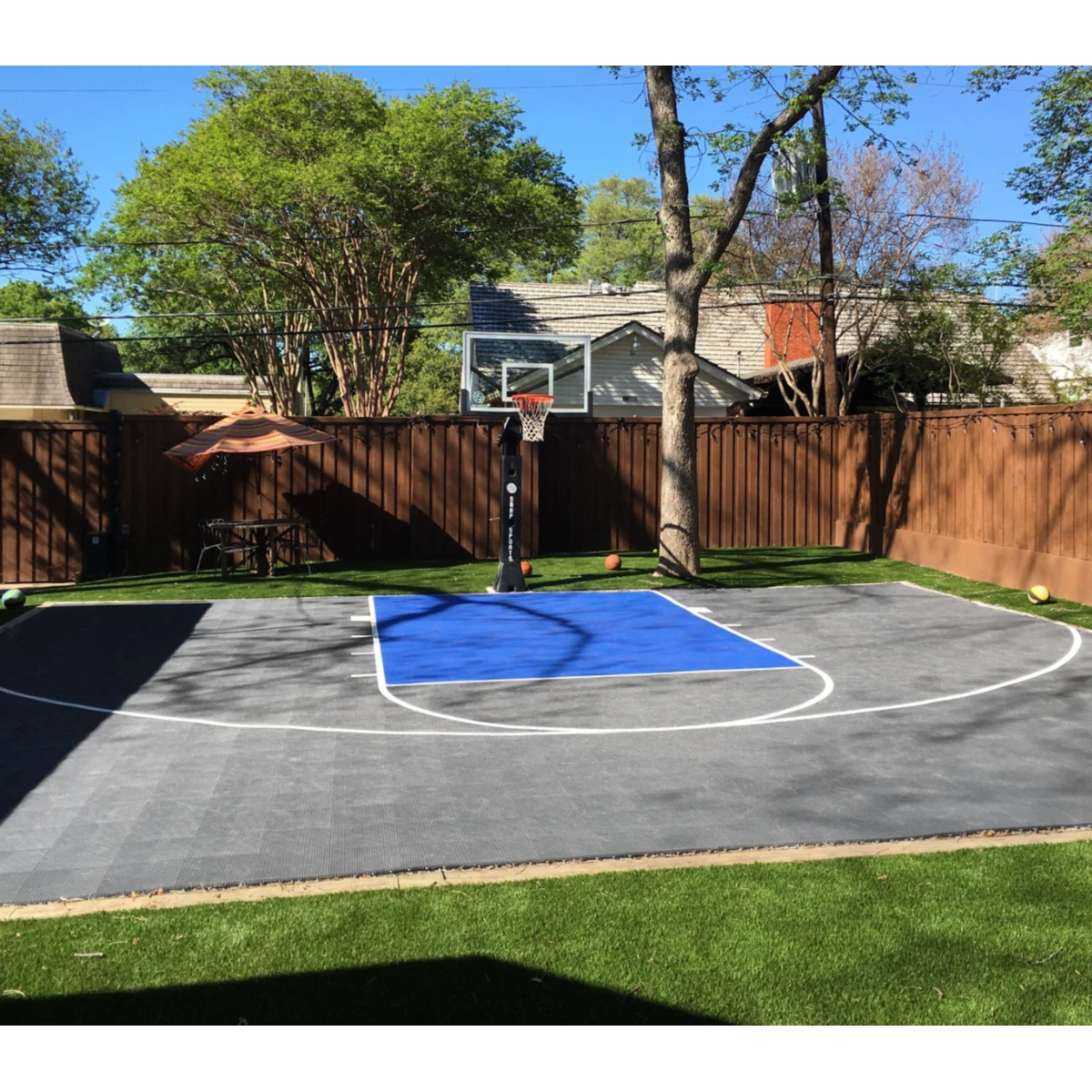 Dalles de sol modulaires pour  - Home Gym And Basketball Court avis et prix