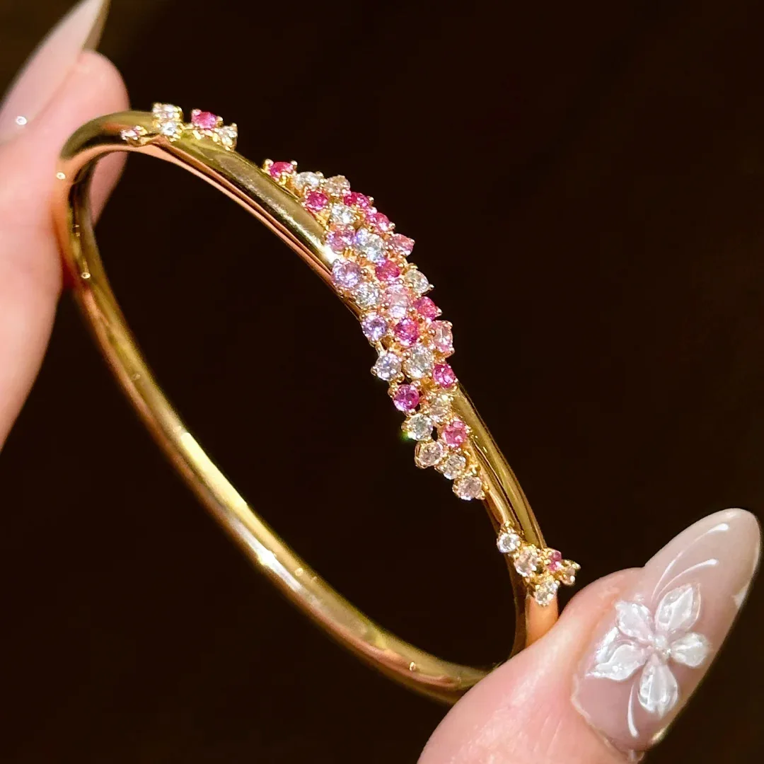 

Vintage Vintage Peach Pink Flower Wrapped Zircon Bracelet For Women, Exquisite And Sparkling, Sweet And Gold Feeling Handmade