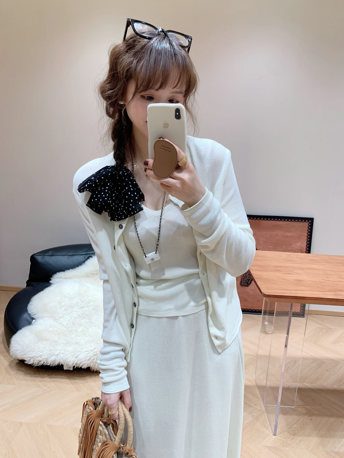 

Женский длинный вязаный кардиган из шелка с защитой от солнца, новинка весны, стильный, мягкий, удобный, для повседневной носки...