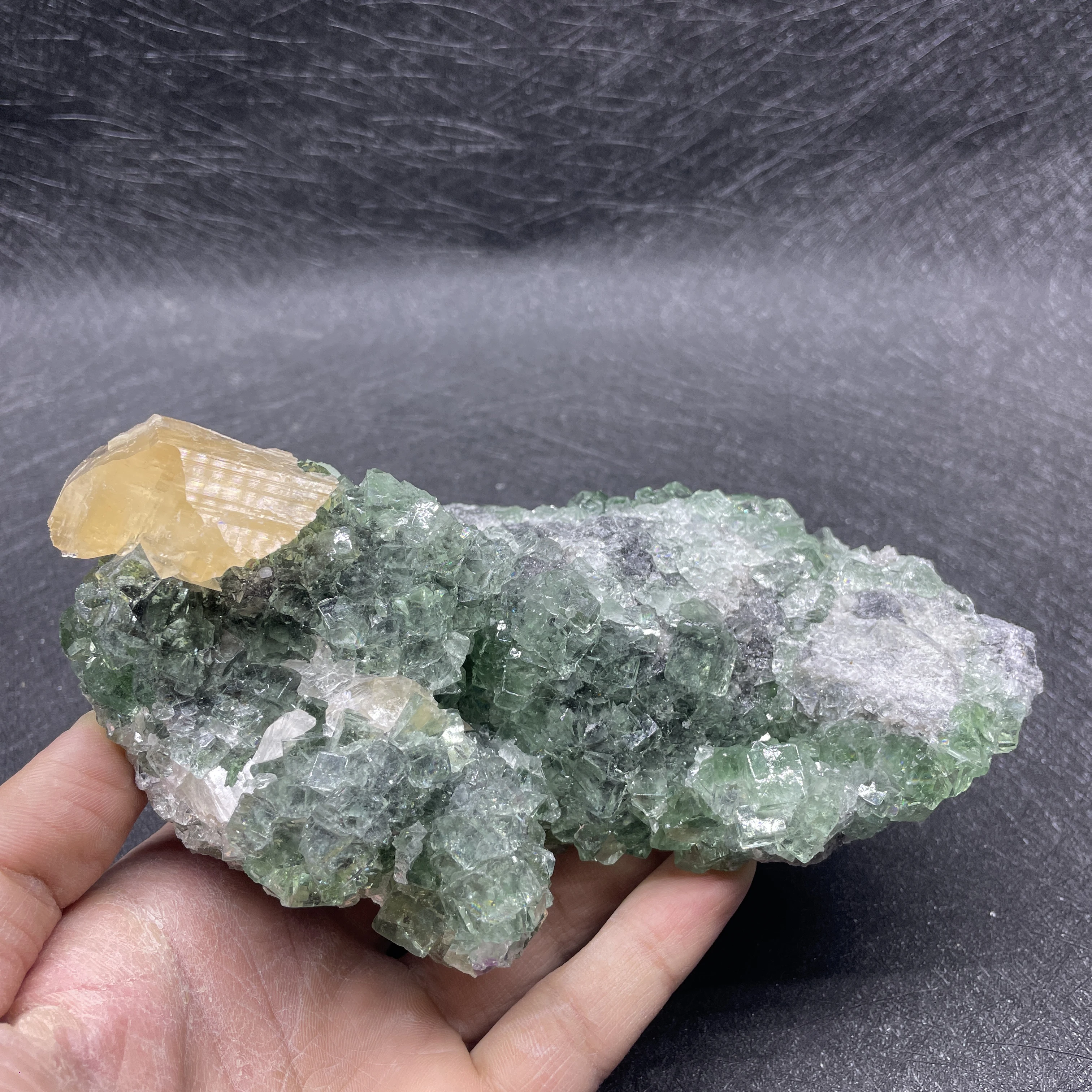 734g Natural Raw Stone Green Fluorite Crystal Cluster Zhejiang Xianghualing Mineral Specimen Quartz Rock Decoration Gift Healing