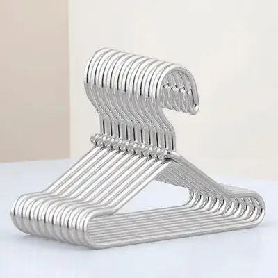 

50pcs Mini Clothes Hangers Metal Dress Holders Small Coat Hangers for Dollhouse Playset Kids Pretend Play Toys