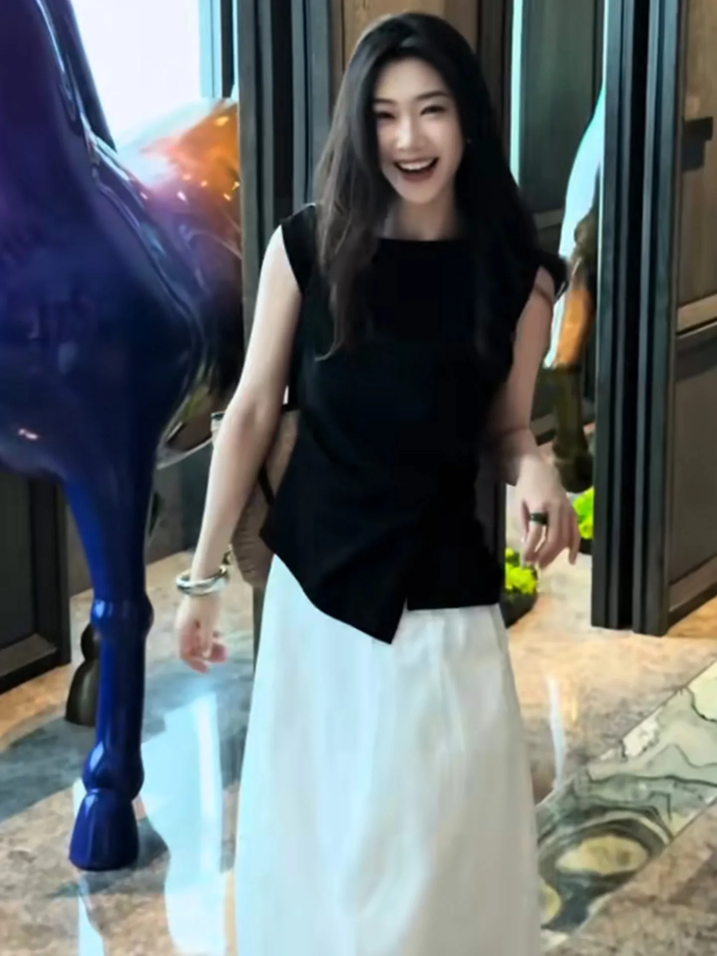 เสื้อกั๊กทรงตรงดีไซน์ผูกโบว์เก๋ไก๋ แบรนด์ Poetic Lin สำหรับผู้หญิง สไตล์ลำลอง ใส่สบาย ช่วยพรางหุ่น เหมาะกับฤดูร้อน