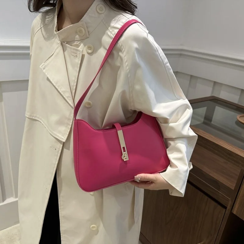 

Elegant Leather Women's Shoulder Bag High-End Luxury Brand Famous Designer Trendy Elegant Accent Daily Bag​