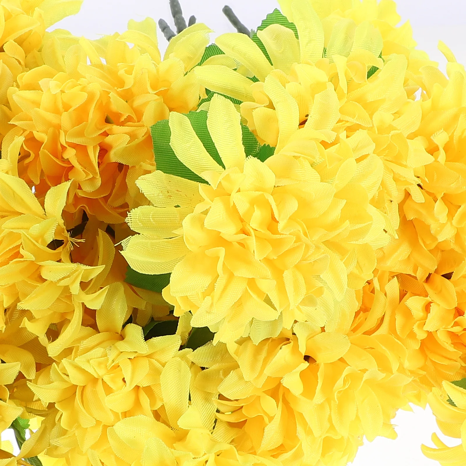 

6 Units Artificial Chrysanthemum Stems Weather Resistant Faux Flowers for Grave Decoration Cemetery Memorial Outdoor Flower