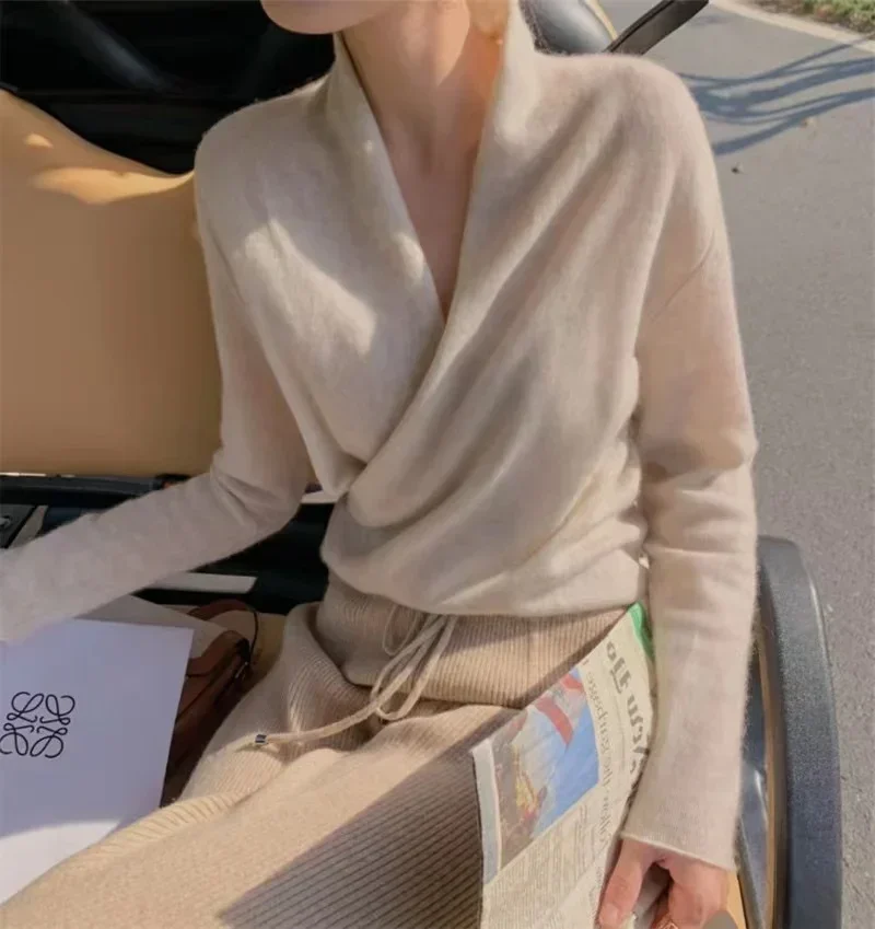New Pullover Shirt 100% Cashmere Sweater In Autumn Winter Loose Women\'s V-Neck Knitted Long Sleeve Top Warm Fashion Woman 2024