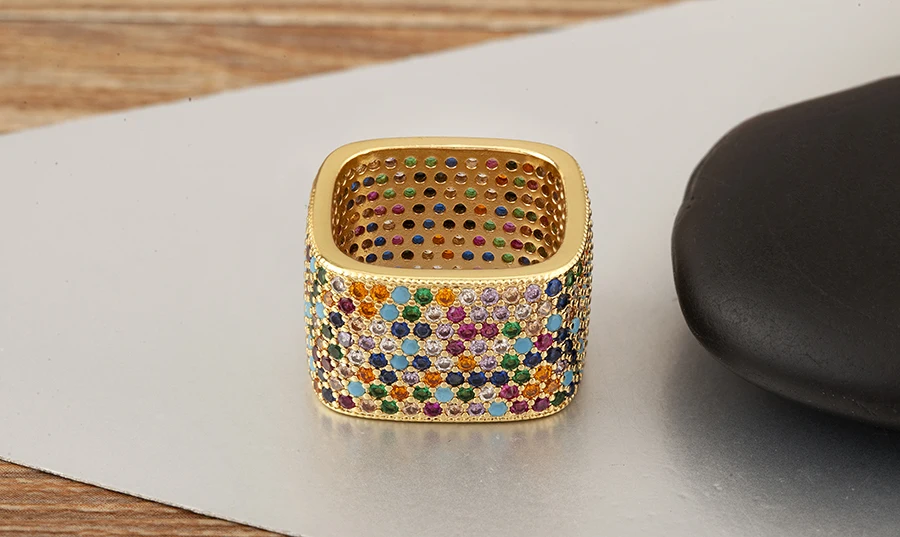 Nidin Neue trendige quadratische Form eingelegte Kristall-Zirkon-Ringe für Frauen und Männer, 5 Farben zur Auswahl, Hip-Hop-Stil, Fingerschmuck, schicke Geschenke – Detail 12