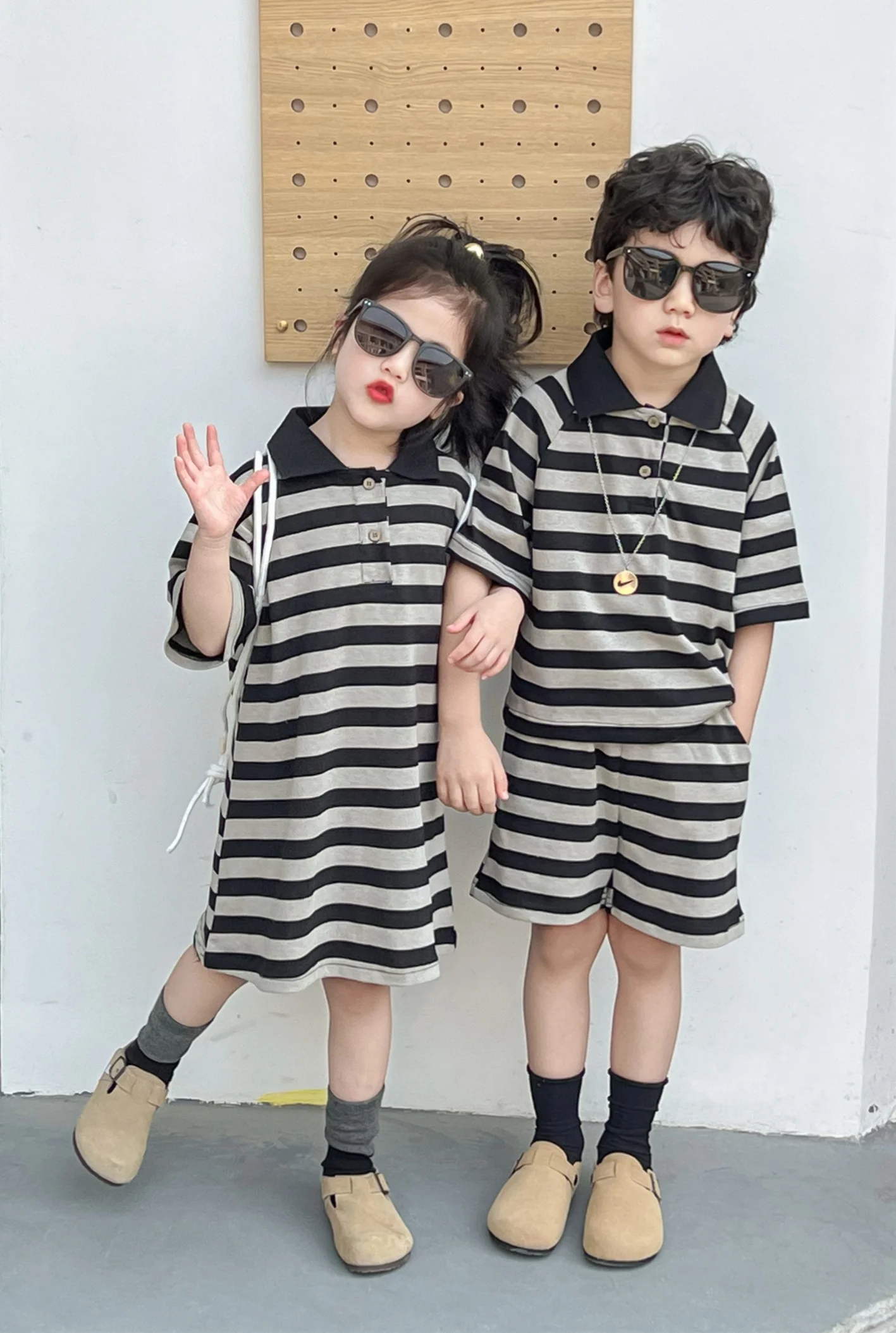 

2024 Summer New Children's Wear Girl's Stripe Lapel Tshirt dress Boy Short Sleeve Shorts Set Korean Style Casual Child's Costume