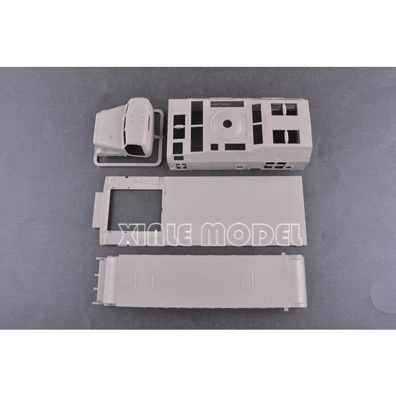Trumpeter plastic assembly model kit 09569 P-40/1S12 Long Track S-band acquisition radar 1/35 - view 2