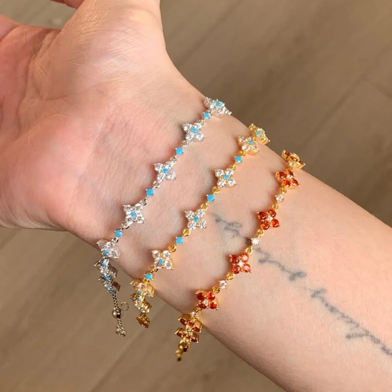 Versilbertes Vierblättriges Kleeblatt-Armband mit Türkis und Klarem Zirkon, Verstellbare Kette, Eleganter Alltagsschmuck für Damen, Geschenk – Detail 5