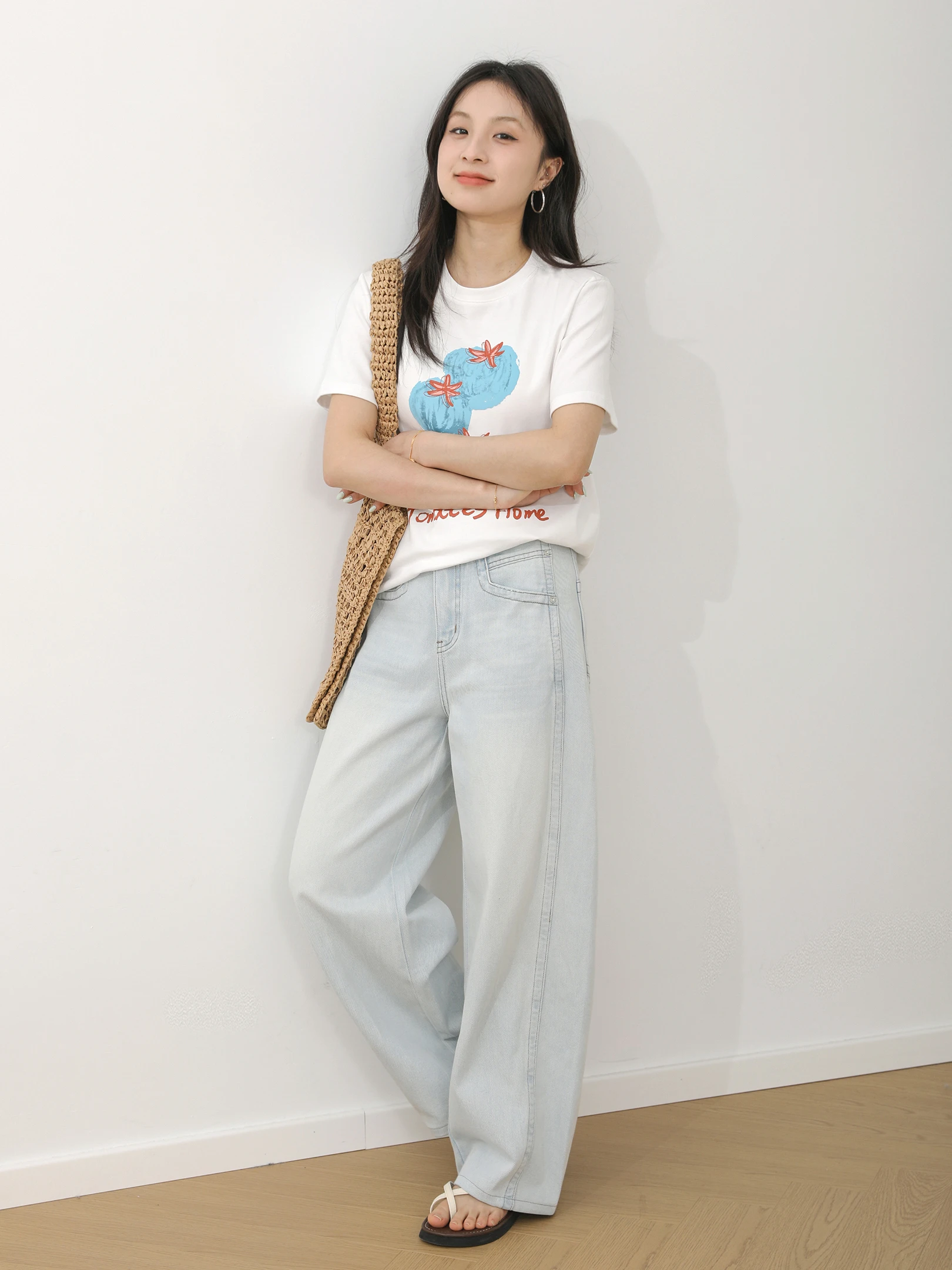 

Spring Summer New Washed Light Blue Jeans High Waist Cotton Straight Leg Women's Pants Slimming Effectual Divided Design