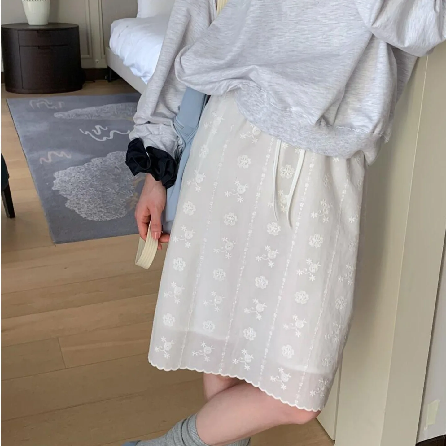 Korean Style Gentle Lace Half Skirt Embroidered Trim Women's Spring Summer New Simple White Straight Tube mid Length Skirt