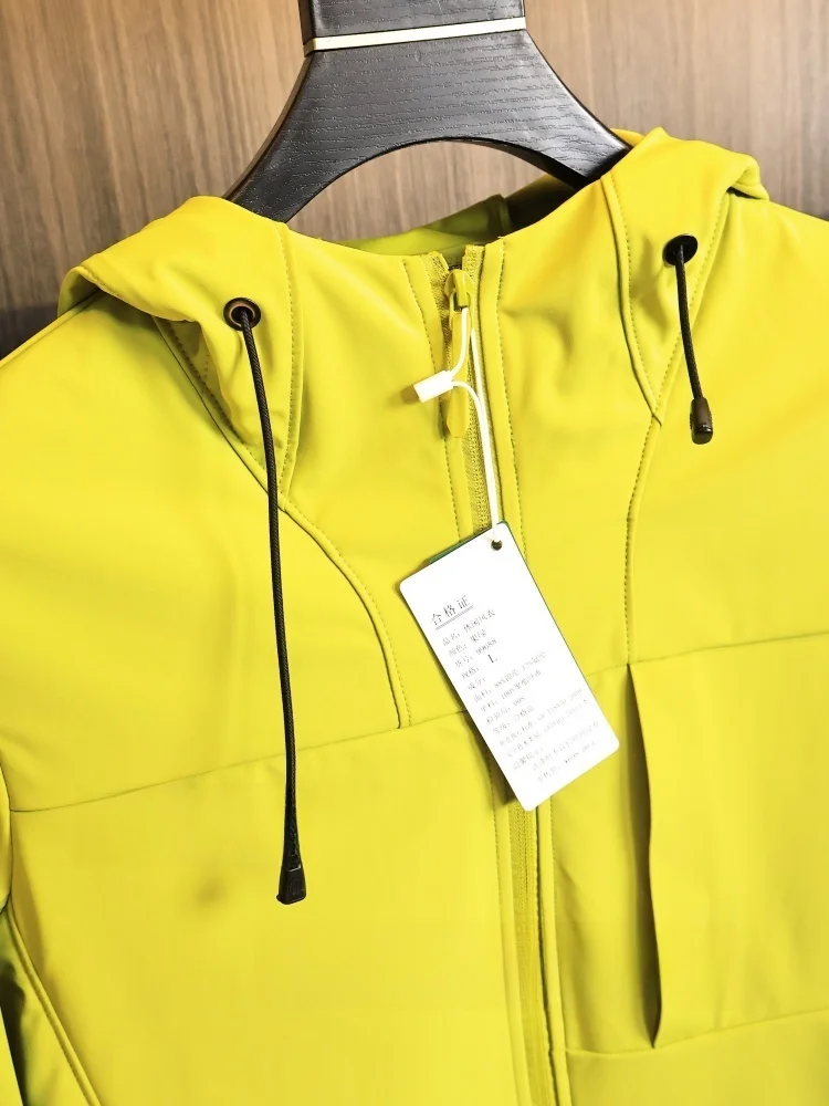High Density Waterproof  Jacket Men's Outdoor Spring Autumn Sport Windproof Hooded Soft  Jacket Standard Fit Fashio...