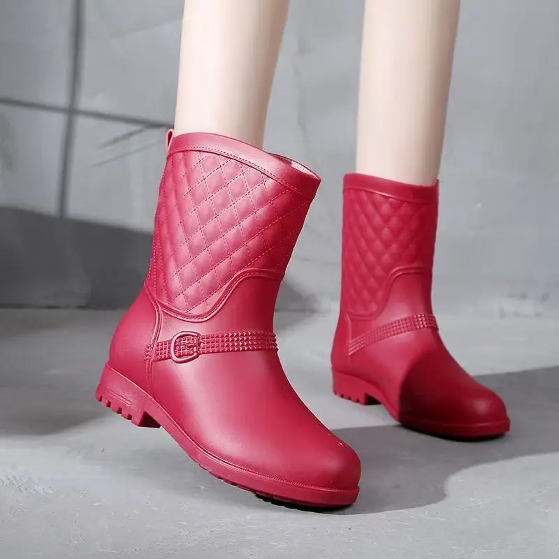 

Женские модные непромокаемые сапоги на низком каблуке с высоким берцем, толстая подошва, нескользящая водонепроницаемая обувь для мытья автомобиля, милые водные сапоги Four Seasons