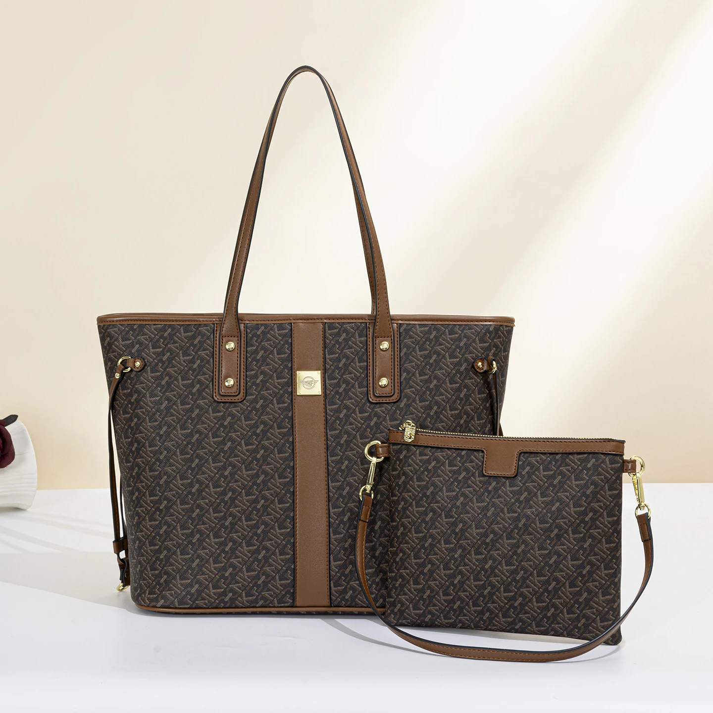 Women's Vintage Tote Shoulder Bag, Featuring Monogrammed Fabric, Vertical Leather Panels on the Front, and Metal Nameplate, with Drawstring Design on Both Sides to Freely Adjust the Bag's Capacity, Paired with a Matchi