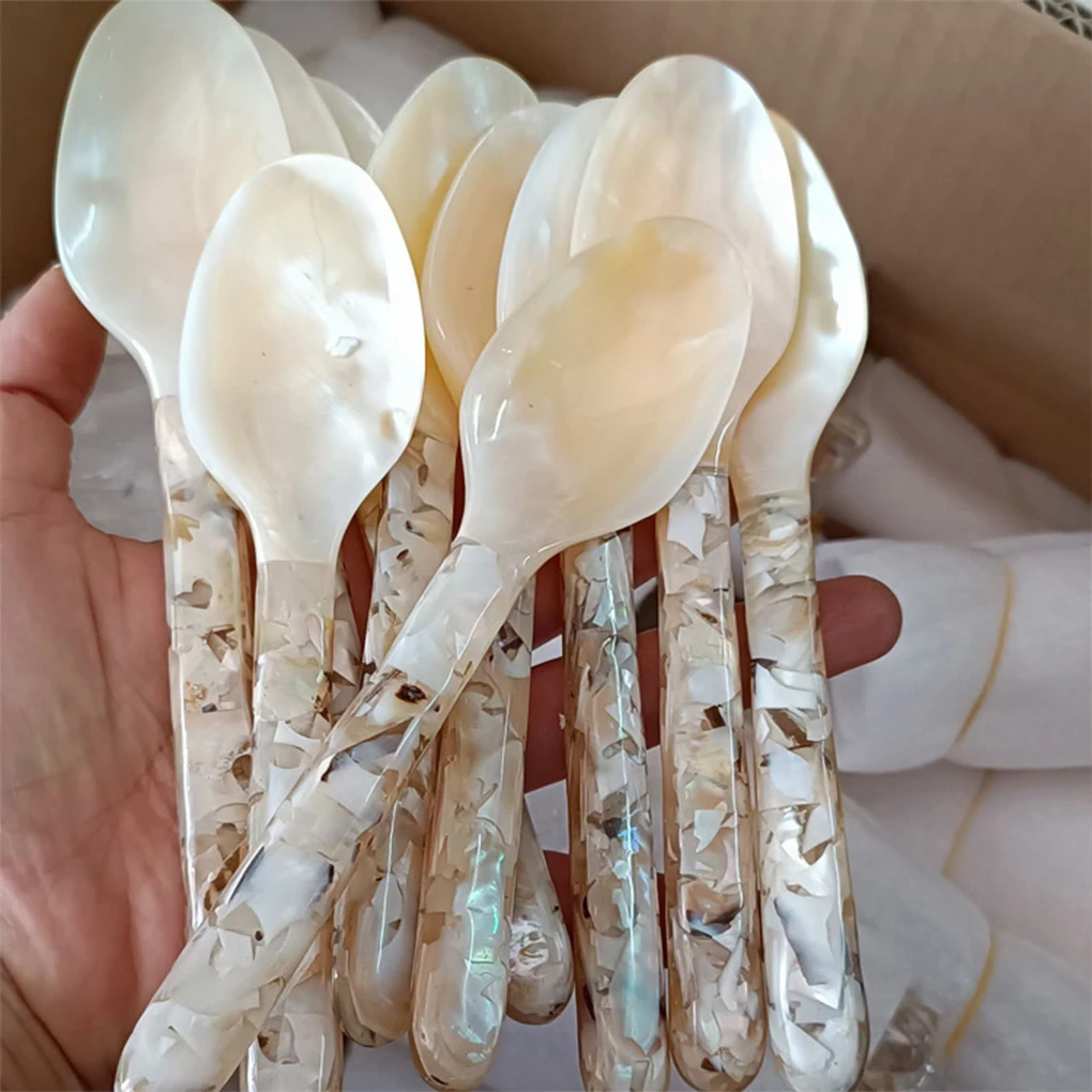 

16cm Natural Shell Spoon and Fork Handicrafts Kitchen Tool Caviar Spoons Teaspoon with Shell Crumble Handle Dessert