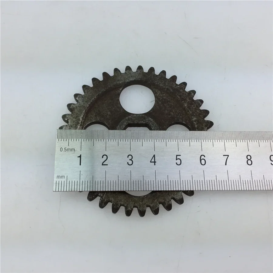 Motorcycle oil pump gear 37 single-tooth large hole oil pump gear gear iron 1pcs Plastic Jack