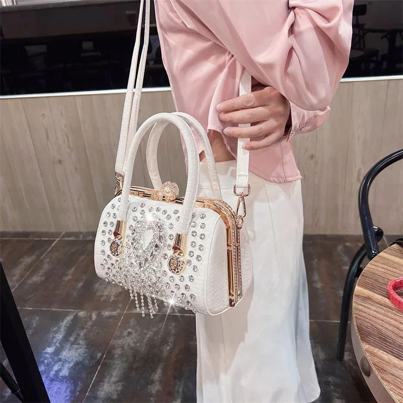 Diamond Bag Women's 2025 New High Sense Bag Messenger Bag Female Good-looking Trendy Bag Commuter Hand-Carrying Bag