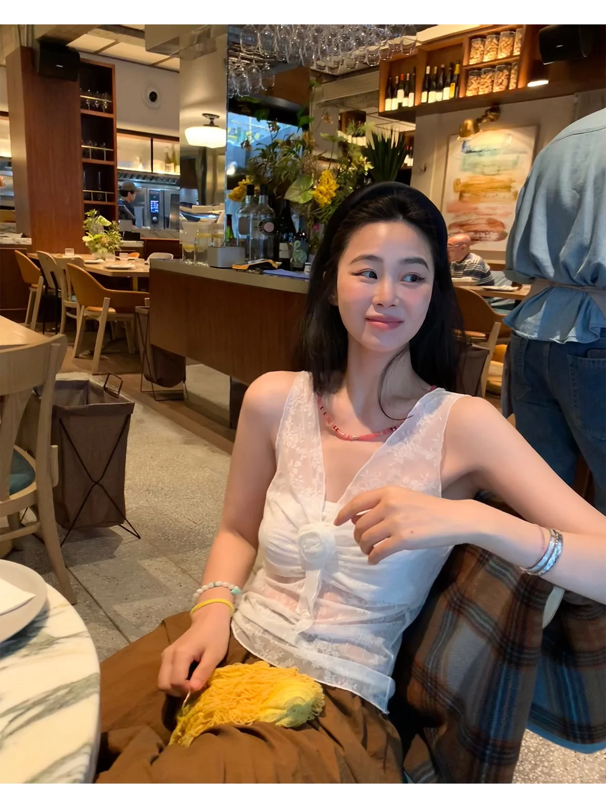 

Романтический кружевной топ с цветочным узором, длинными рукавами и V-образным вырезом, свободного кроя, с пуговицами, из нейлоновой ткани, для женщин, для повседневной носки