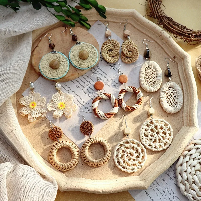 

Unique Rattan Earrings Bohemian Retro Vacation Round Rattan Braided Earrings for Women, Long Style Island Beach Wooden Earrings