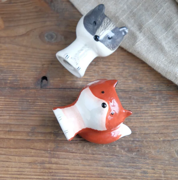 Creative Fox Egg Tray Ceramics Egg Boiler Squirrel Shap Tableware Decoration Lovely Kitchen Tools Egg Cups Egg Holder ZL006