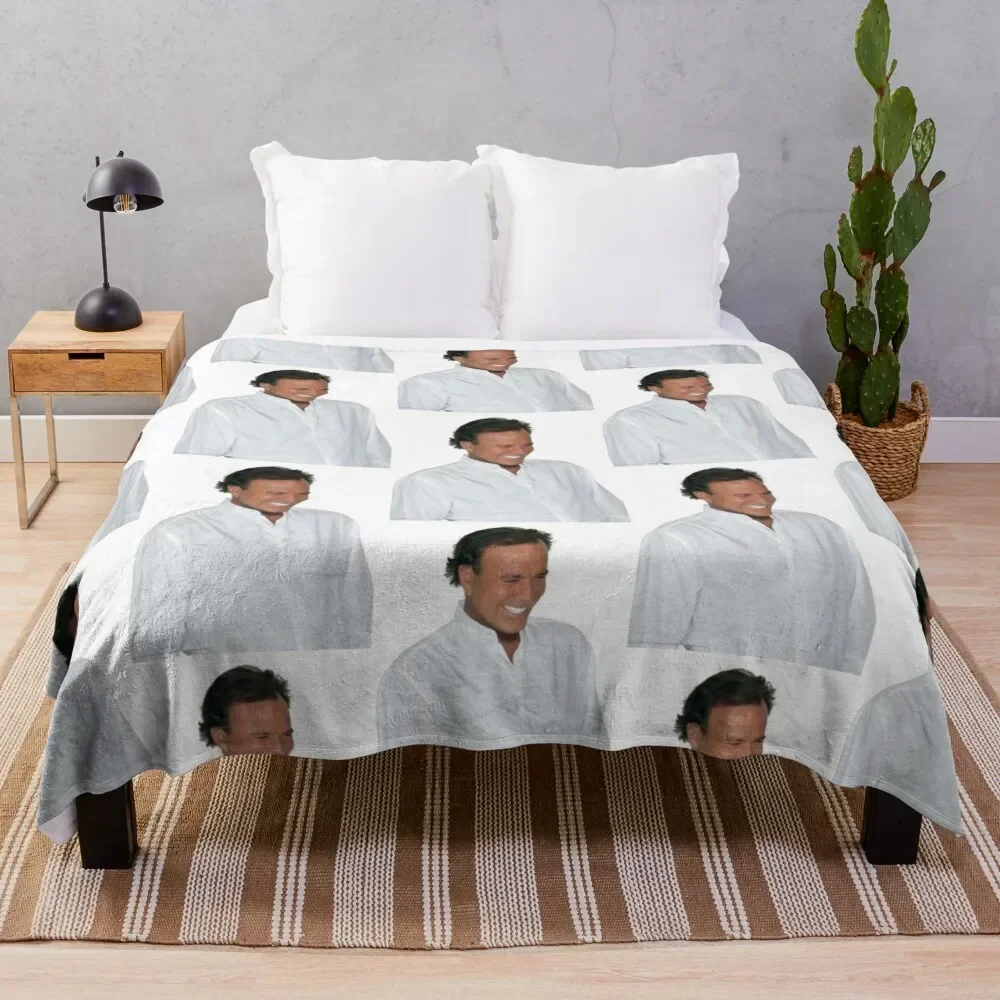 JULIO IGLESIAS T-SHIRT Throw Blanket warm for winter blankets ands Blankets