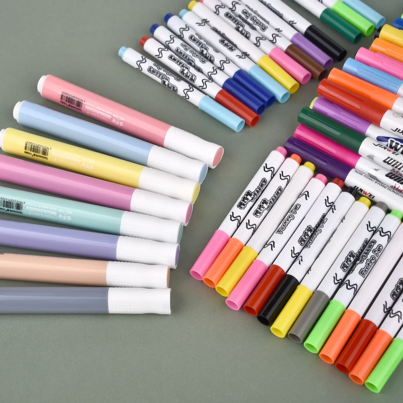 12 Colors/set Magical Water Painting Pen Whiteboard Markers Floating Ink Pen Doodle Water Pens Early Education Toy Art Supplies