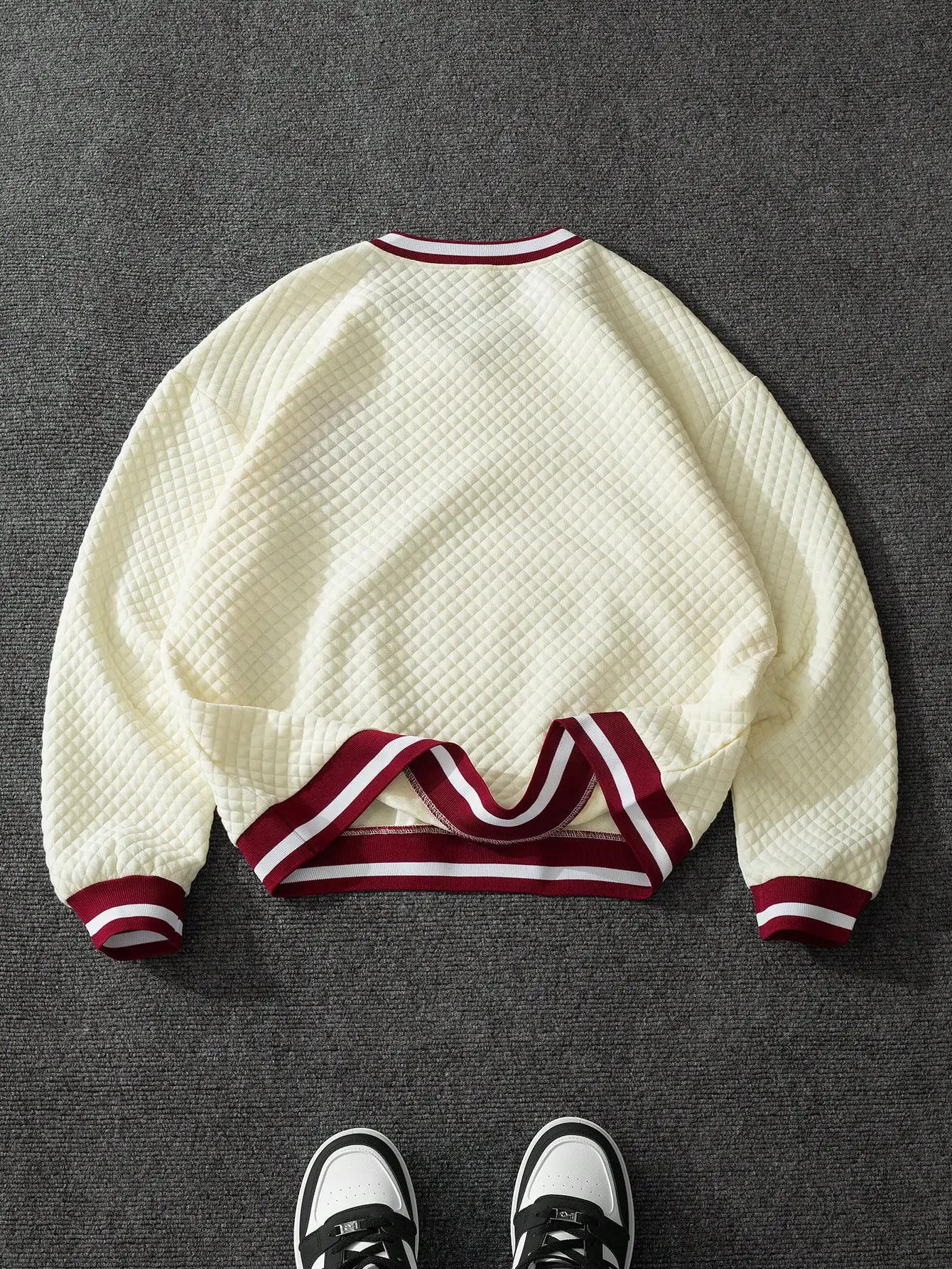 Herren Strukturierter Karierter Stoff Bestickter V-Ausschnitt Pullover Sweatshirt Preppy Pullover Sweatshirt Sportlicher V-Ausschnitt Sweatshirt – Detail 2